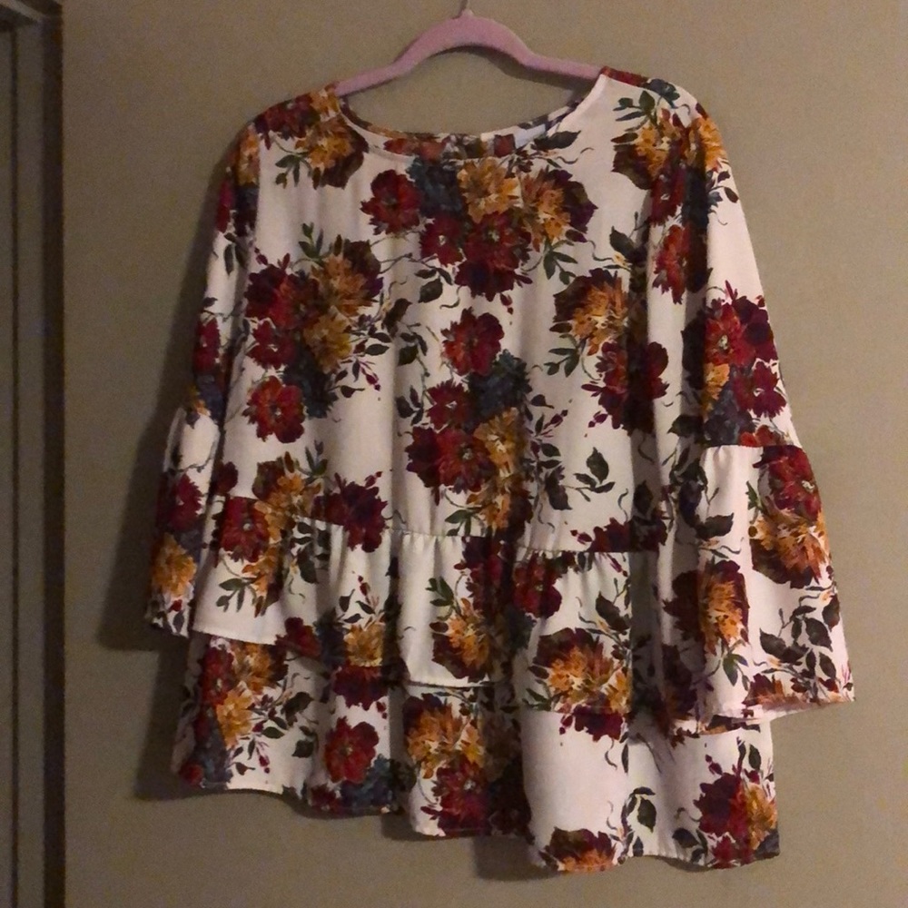 Time and tru floral tiered blouse